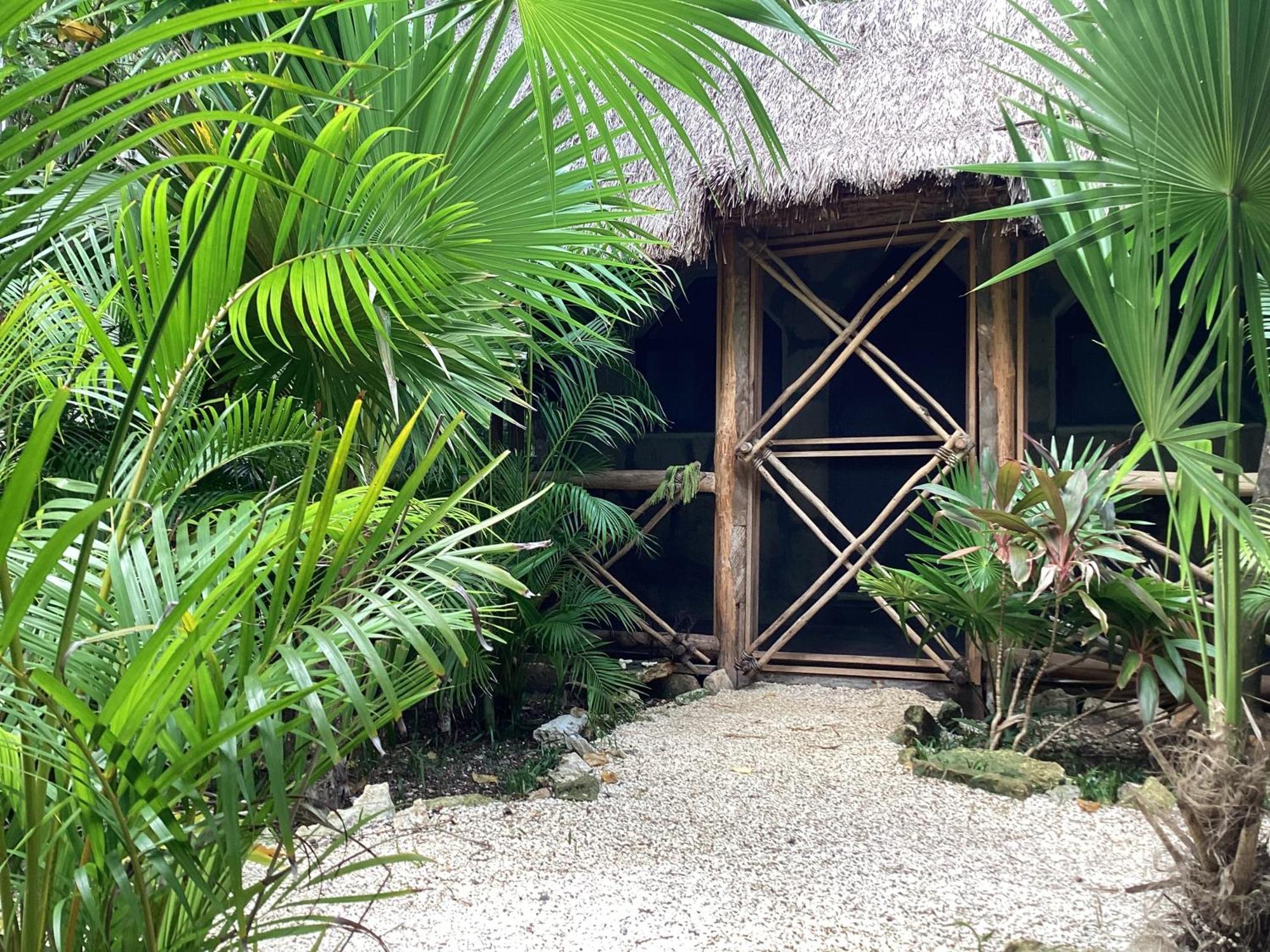 Yaxchen Tulum Cabanas & Cenote Екстериор снимка
